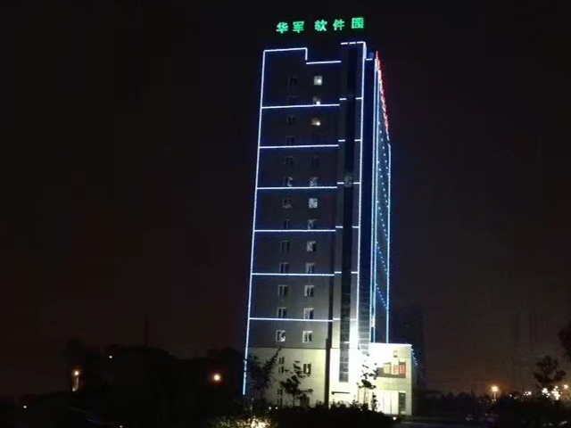 ¥������